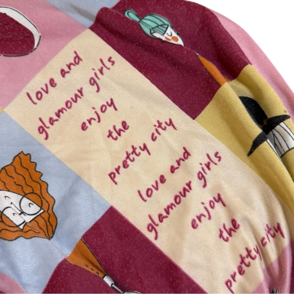 Vintage Women's Patchwork Whimsy Ladies Graphic Shorts - Picture 5 of 6